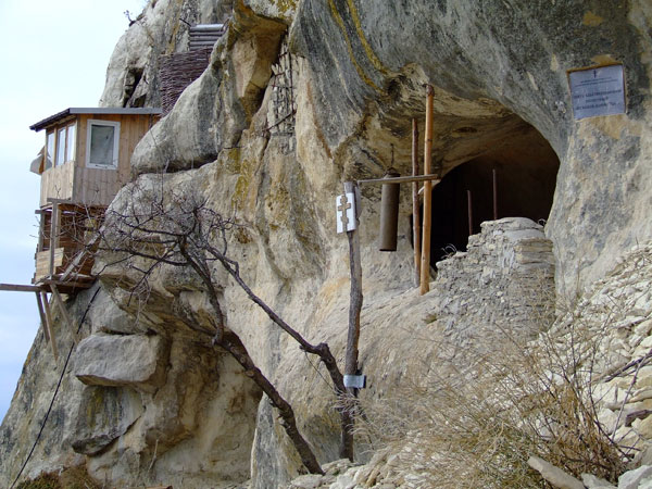Мангупский пещерный монастырь, 04.01.2009
